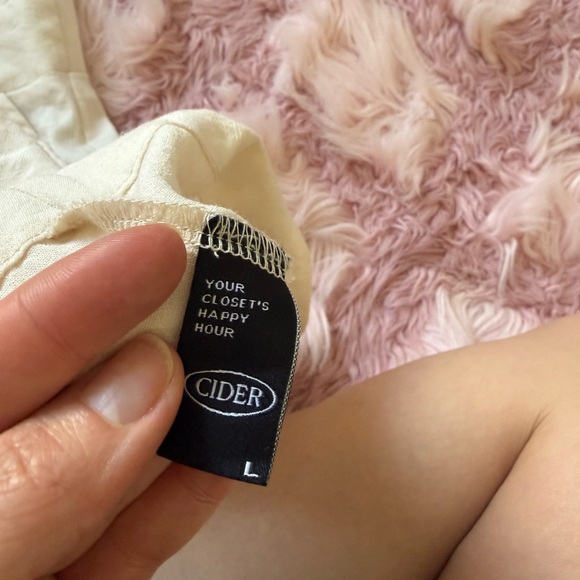 Women's Cream Belted Linen-Blend romper - Picture 3 of 4